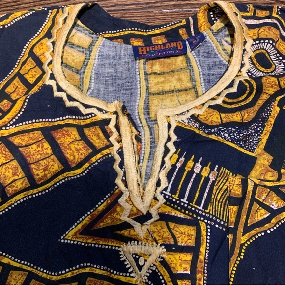 Highland Outfitters Mens Dashiki Style Ethnic African Oversized Shirt “One Size” - Picture 2 of 5